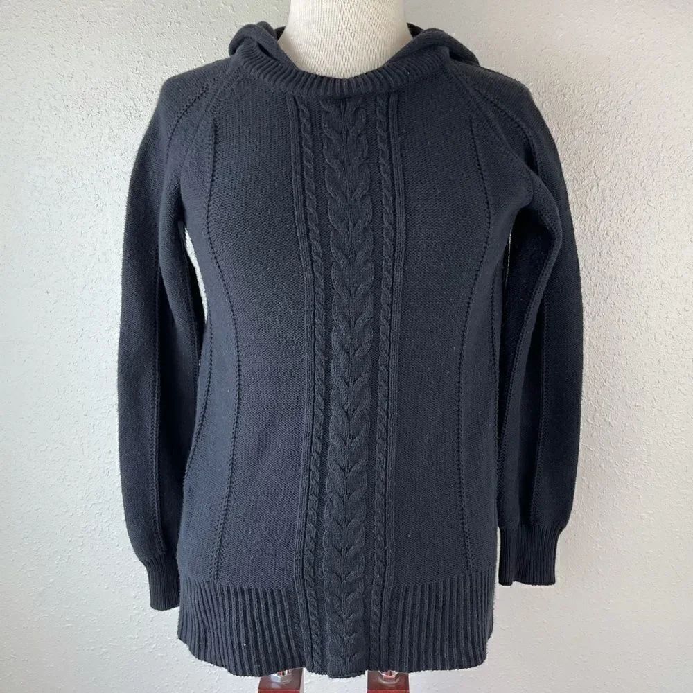 JW Styles Hooded Cable Knit Long Sleeve Sweater Size M EUC